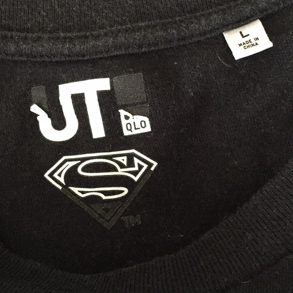 Superman Uniqlo T-Shirt & 3 pairs of Hanes Boxers - Picture 3 of 11